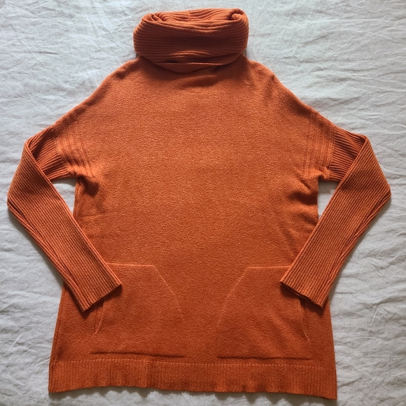 Cyrus Women's Burnt Orange Ribbed Long Sleeves Cowl Neck Pullover Knit Sweater - Picture 8 of 12